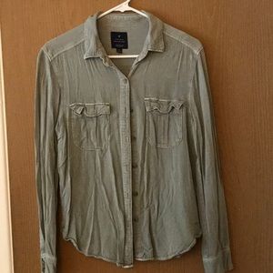 American Eagle button down
